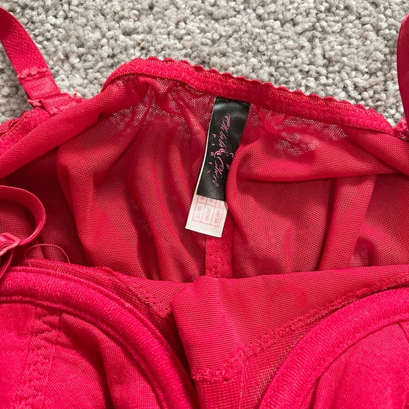 Vintage red lingerie - Picture 2 of 5